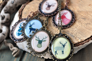 Бусы и кулоны